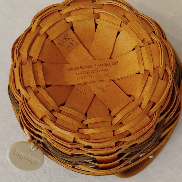 Longaberger Peppermint Tree Trimming Basket - Picture 6 of 12